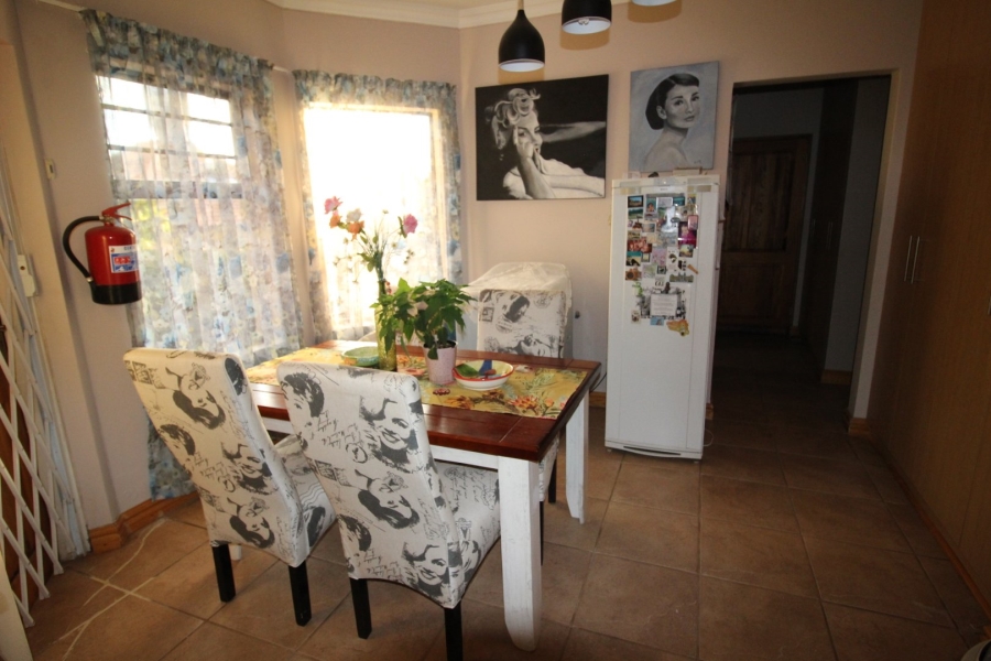 3 Bedroom Property for Sale in Langenhovenpark Free State